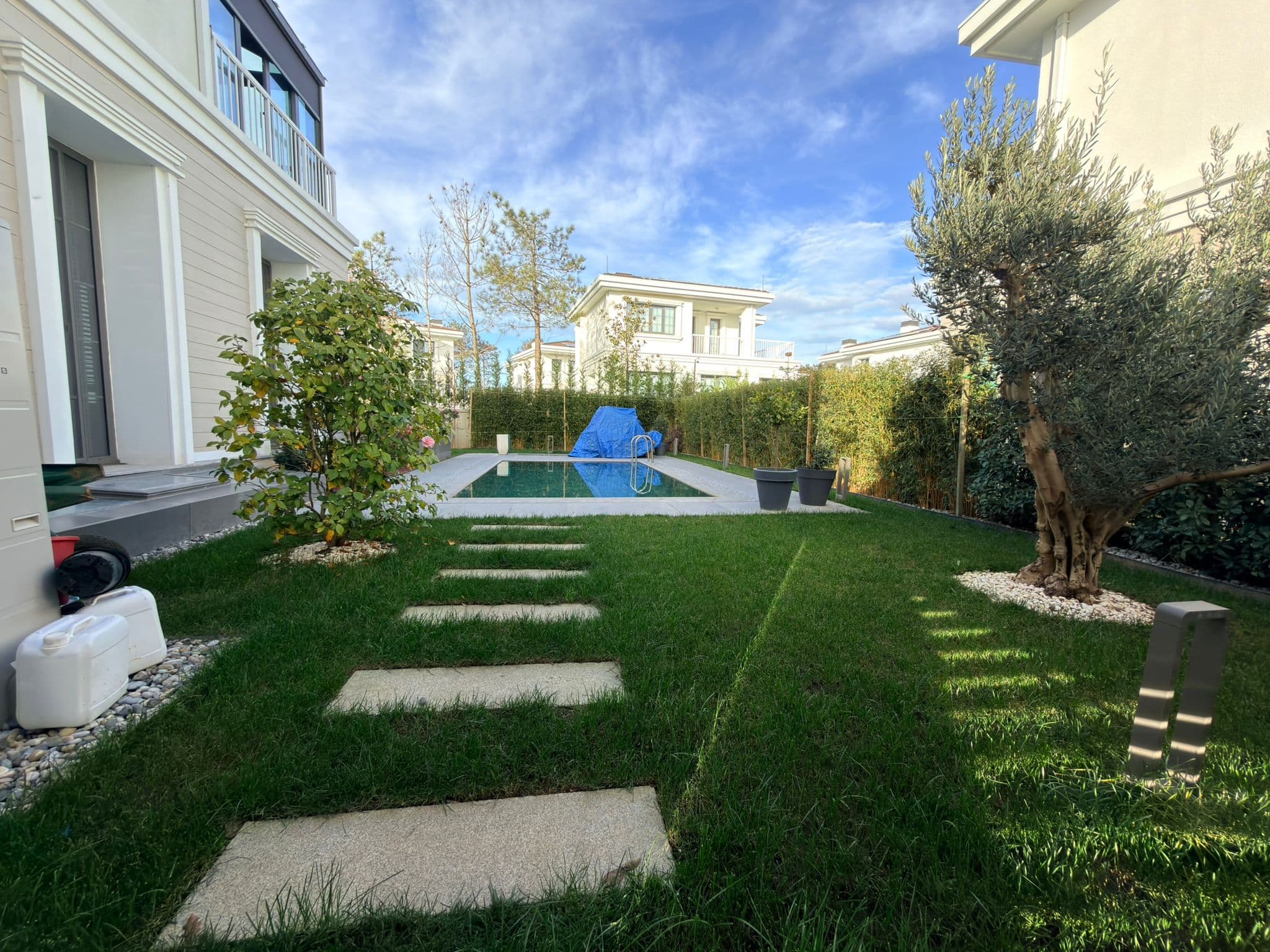 ÇINARKÖY EVLERİNDE SATILIK ÖZEL DİZAYN VİLLA - Görsel 4