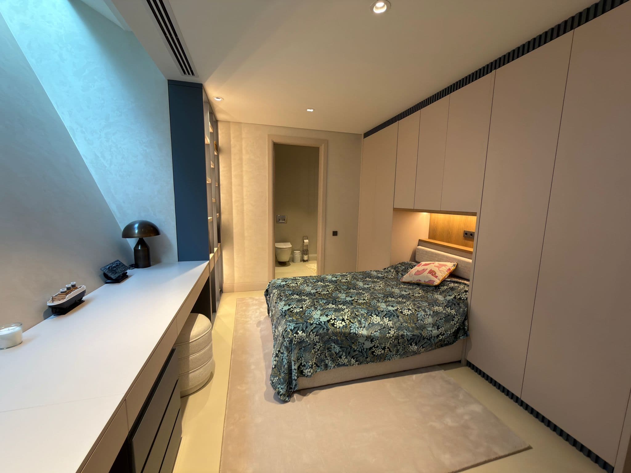 ÇINARKÖY EVLERİNDE SATILIK ÖZEL DİZAYN VİLLA - Görsel 6