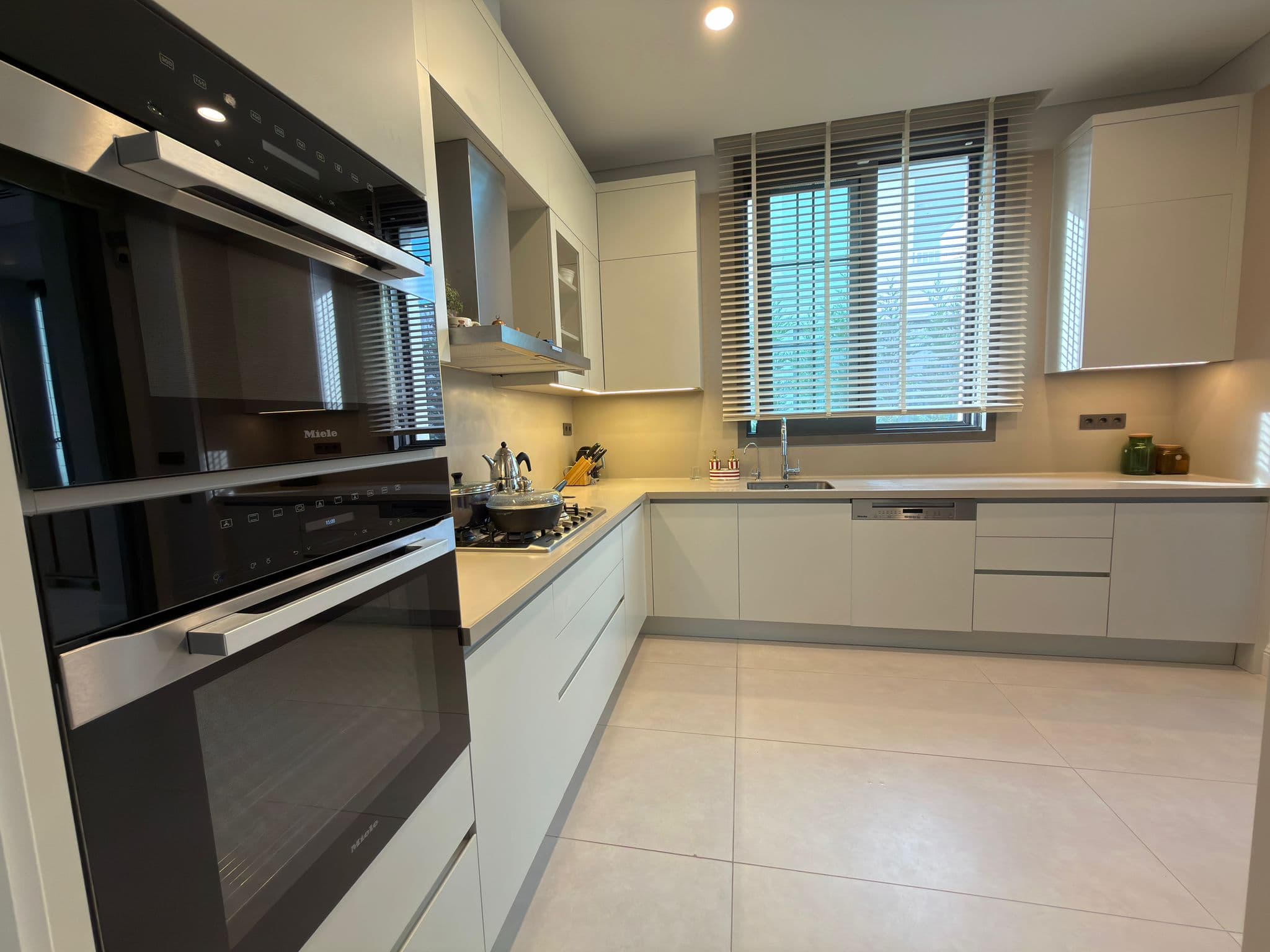 ÇINARKÖY EVLERİNDE SATILIK ÖZEL DİZAYN VİLLA - Görsel 10